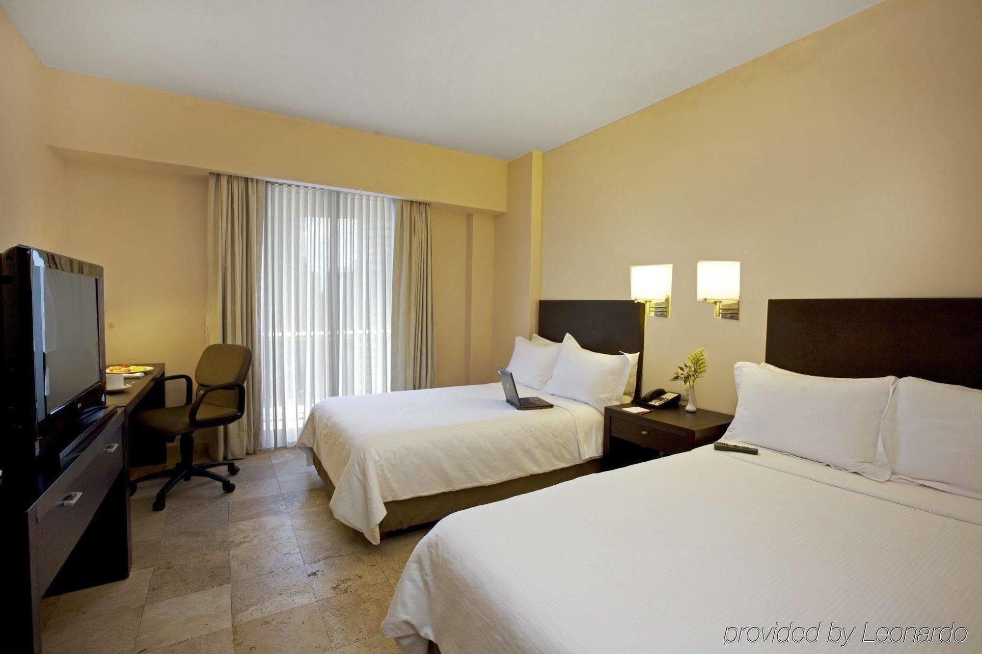 Fiesta Inn Coatzacoalcos Exterior foto